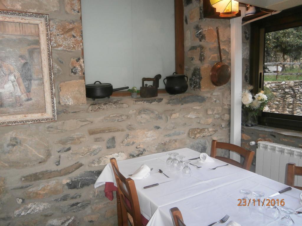 Hostal El Forn Beget Buitenkant foto