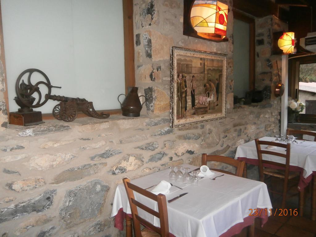 Hostal El Forn Beget Buitenkant foto